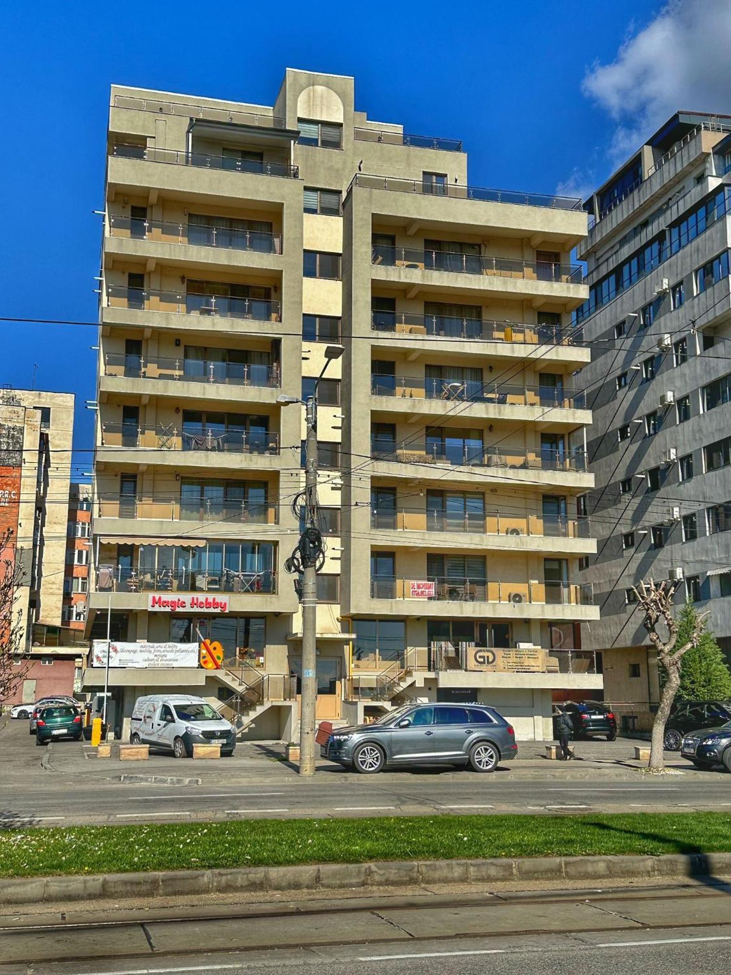 Fancy Apartament Promenada Balcon Panoramic, Parcare, Incalzire Pardoseala, Self Check In 크라이오바 외부 사진